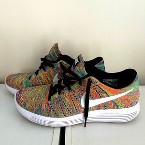 Nike Lunarepic flyknit size 10.5 mens multicolor great condition